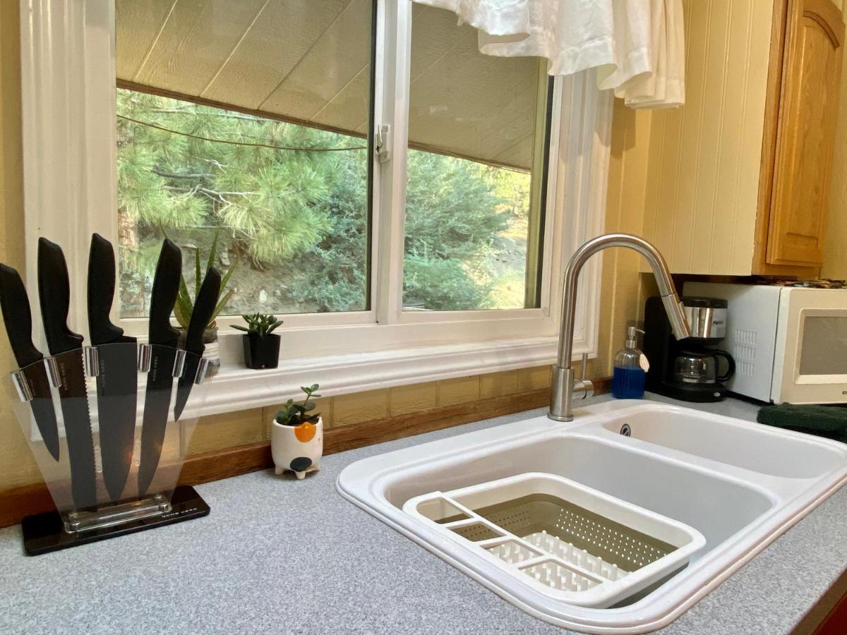 Snow Bunny Cottage, Pets Welcomed! Green Valley Lake Экстерьер фото